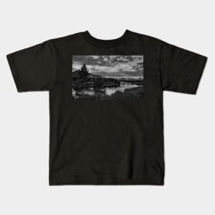 Art is Just Another Form of Screaming - Greyscale landscape Kids T-Shirt